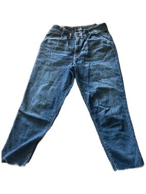 Hollister Ultra High Rise Mom Jeans, Size 7R